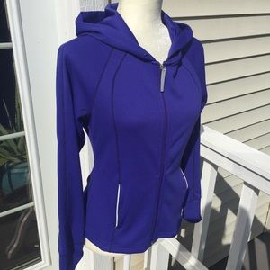 Avia Athletic Jacket size M polyester-spandex